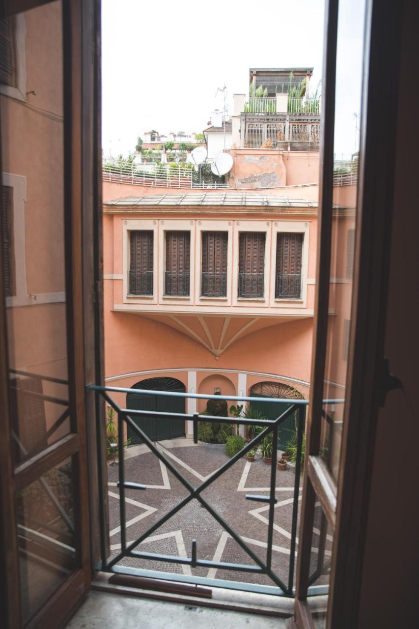 Bed and Breakfast Trevi Portrait Rom Exterior foto