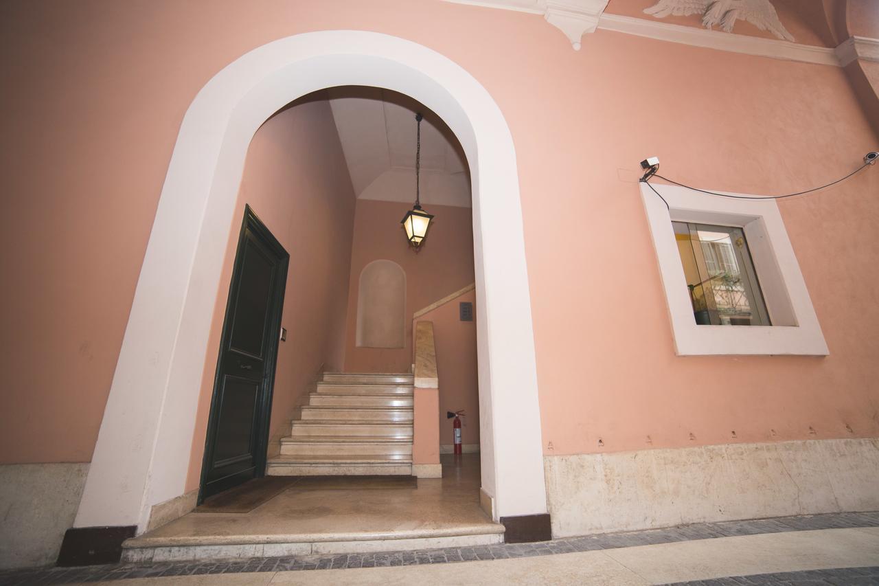 Bed and Breakfast Trevi Portrait Rom Exterior foto